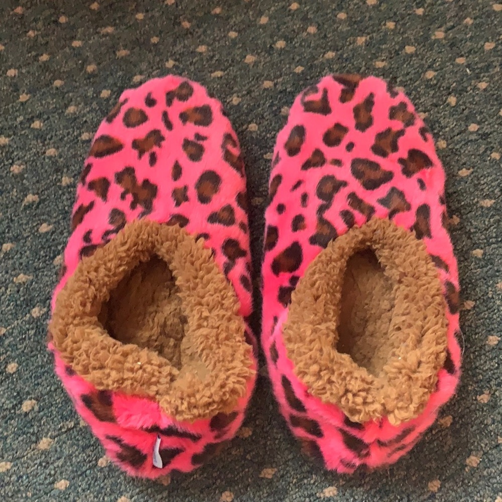 Snoozies Pink Cheeta Slippers